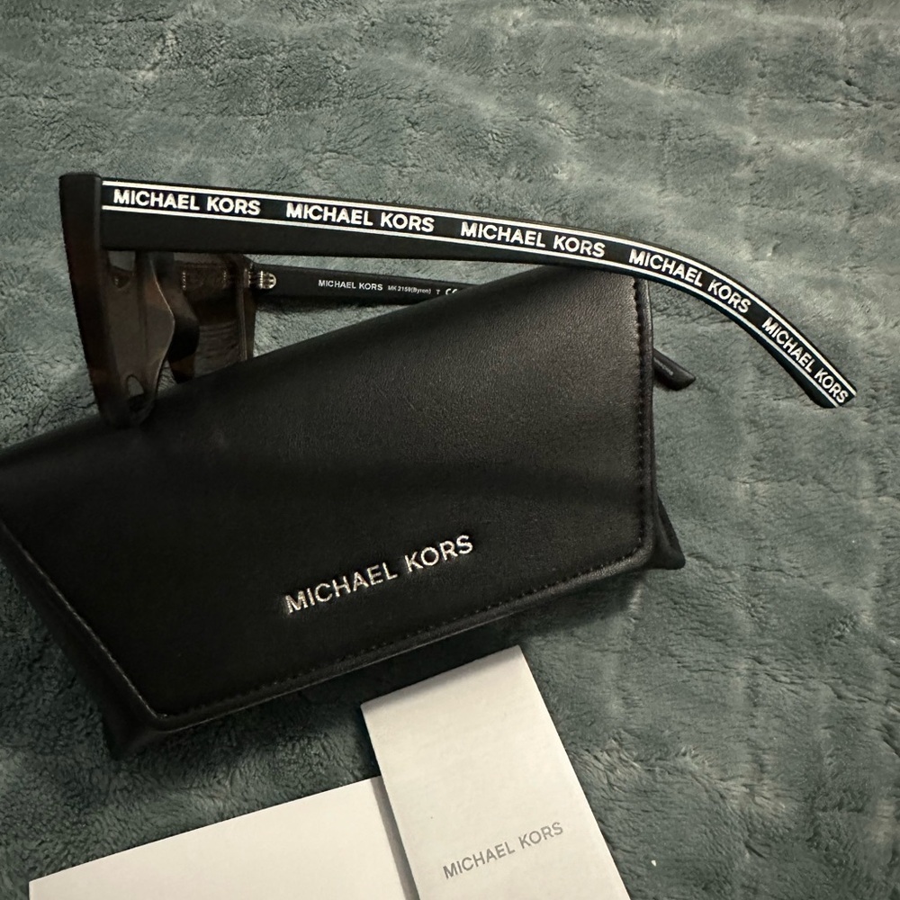 Michael Kors Byron Sunglasses NEW!  Tortoise MK-2159 - Picture 3 of 10